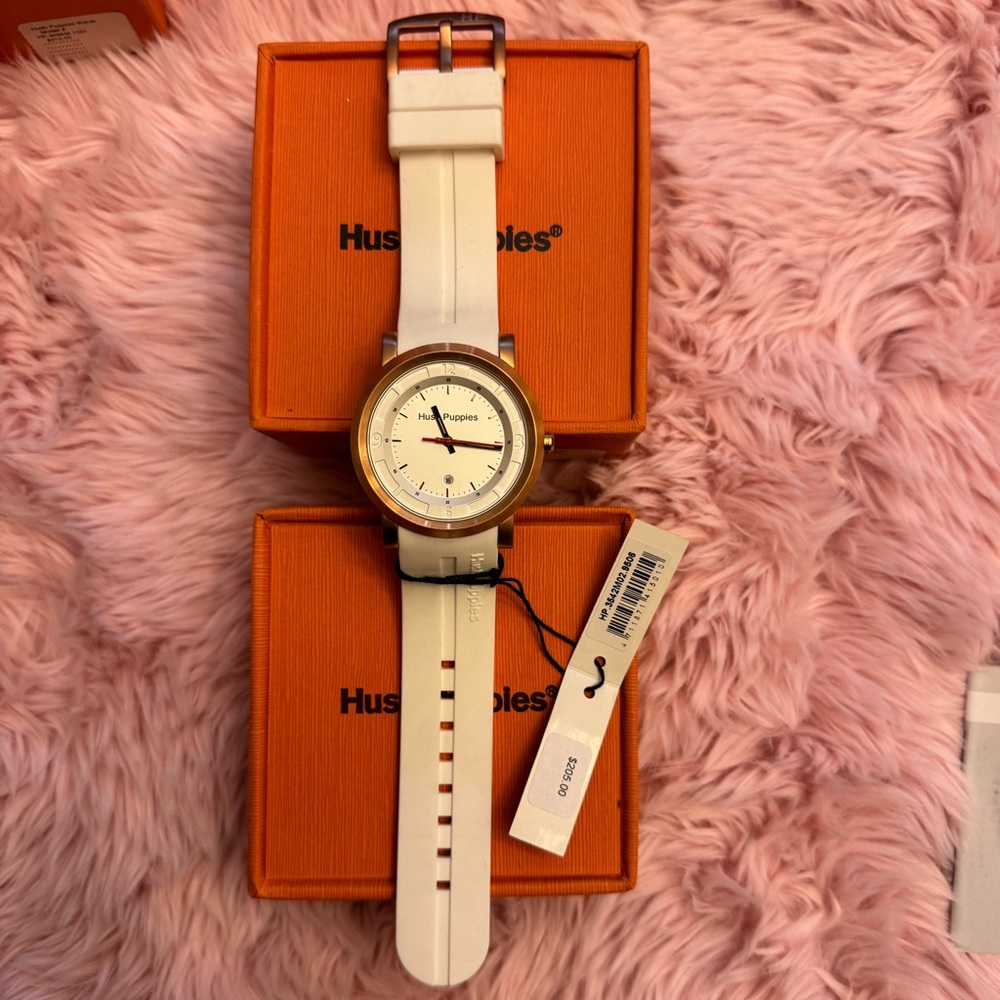 NIB HUSH PUPPIES SILICONE STRAP WATCH - Picture 5 of 11